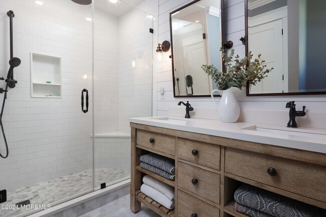 Building Photo - 408 Central Ave