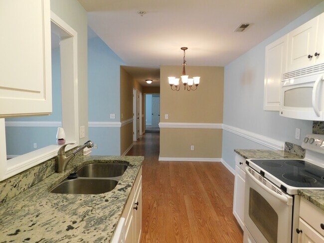 Building Photo - 535 3rd Loop Rd