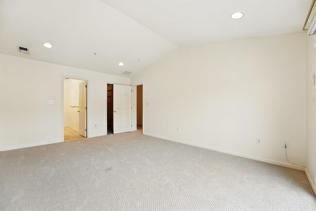 Building Photo - 113 Abbie Ct
