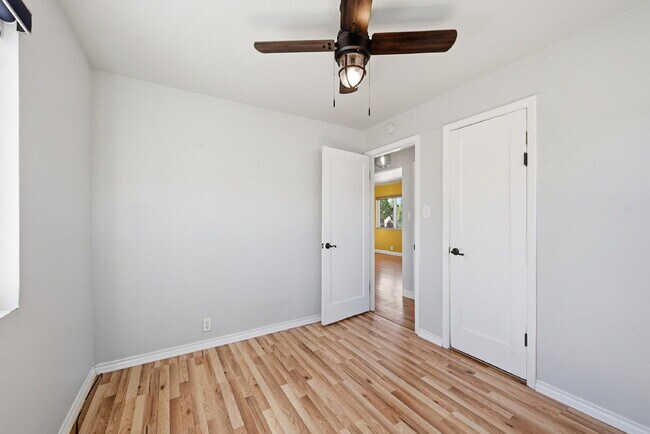 Building Photo - $2,140.95 -  2 bed, 1 bath located in Denver with a big backyard and In Unit Laundry!
