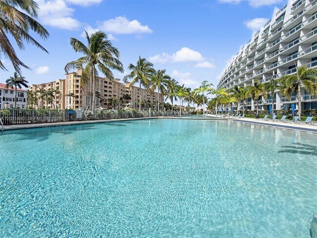 Building Photo - 2950 NE 188th St