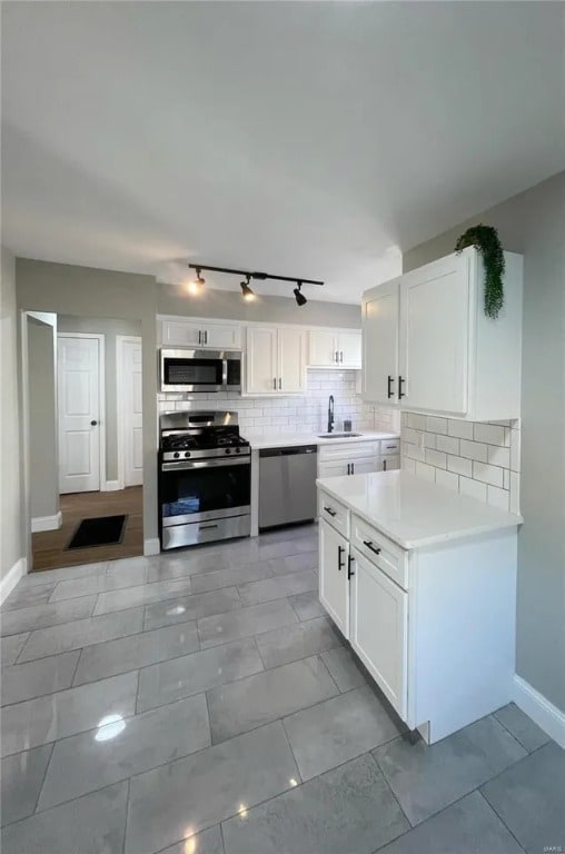 Building Photo - 1349 Kraft St