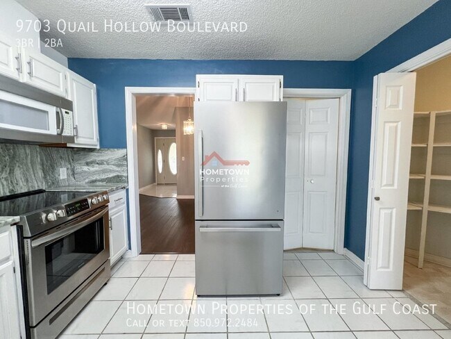 Building Photo - Charming 3BR/2BA Custom-Built Oasis with N...