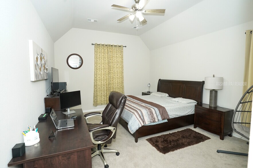 Building Photo - 12559 Ravine Creek Rd