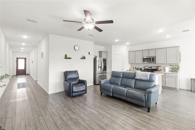 Building Photo - 3505 Riverside Dr