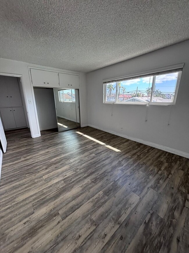 Building Photo - Spacious Beautiful North Park 1 Bed / 1 Bath with Pool