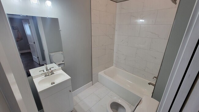 Building Photo - Your Dream Home In Shelby Park