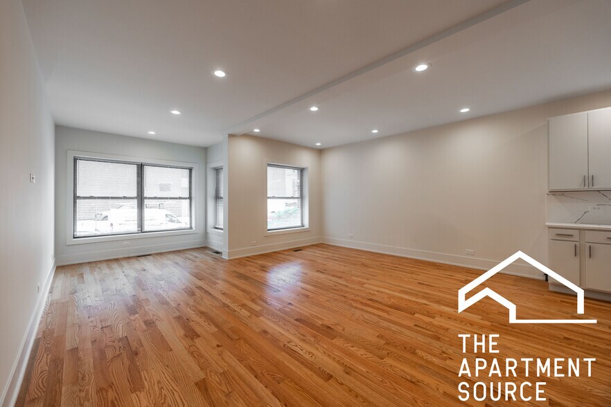 Building Photo - 652 W Gordon Ter