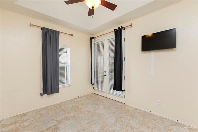 Building Photo - 16 N 39th St