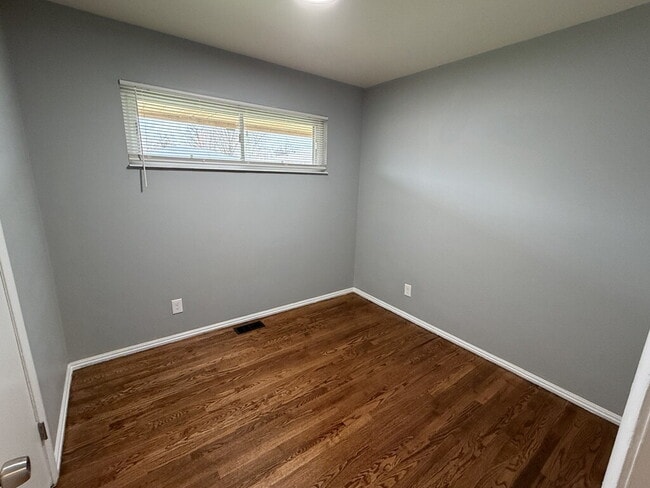 Building Photo - 8862 Zodiac Dr