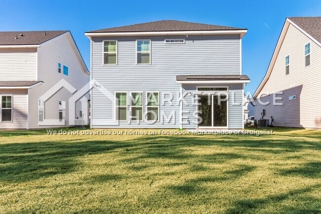 Building Photo - 390 Sessile Oak Dr