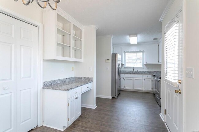 Building Photo - 1161 Stafford Dr