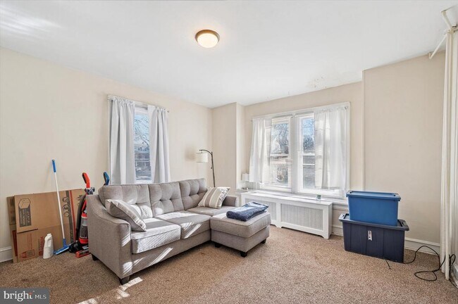 Building Photo - 118 Walnut Ave