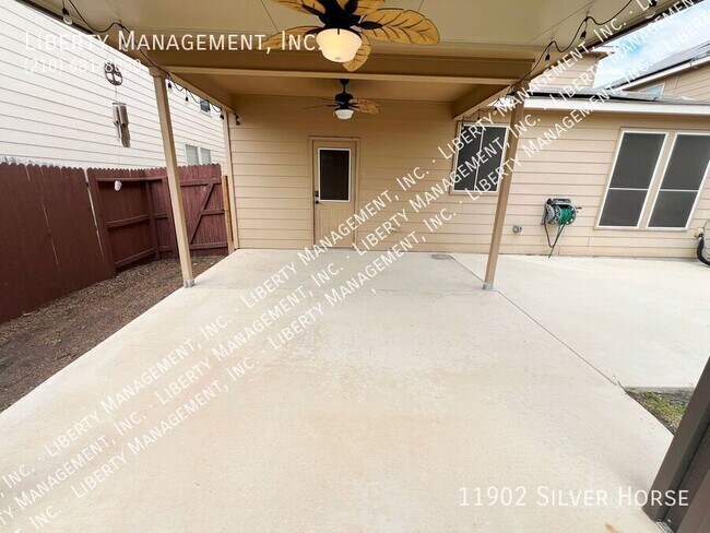 Building Photo - 11902 Silver Horse