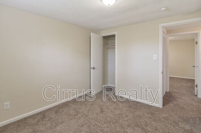 Building Photo - 753 28th St