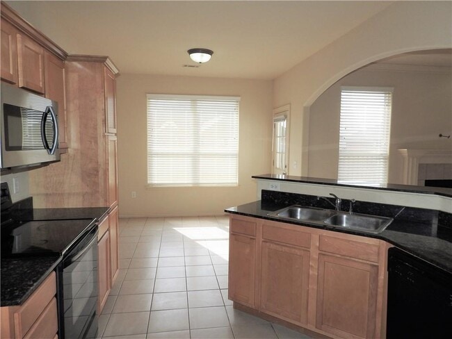 Building Photo - 420 Torino Pl