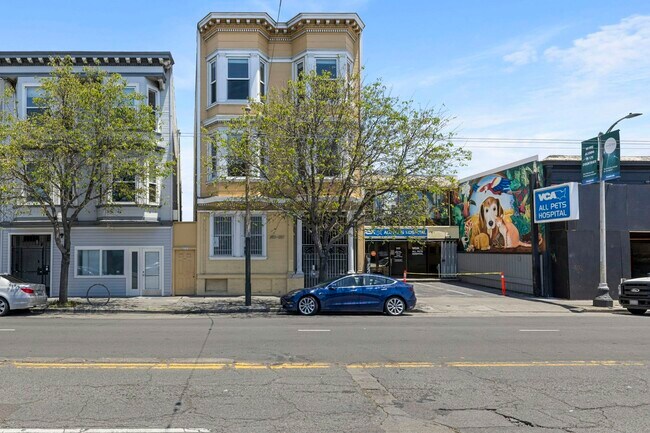 Building Photo - 263-267 South Van Ness Avenue, Unit 265