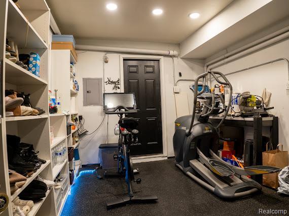 Building Photo - 4241 Schaefer Rd