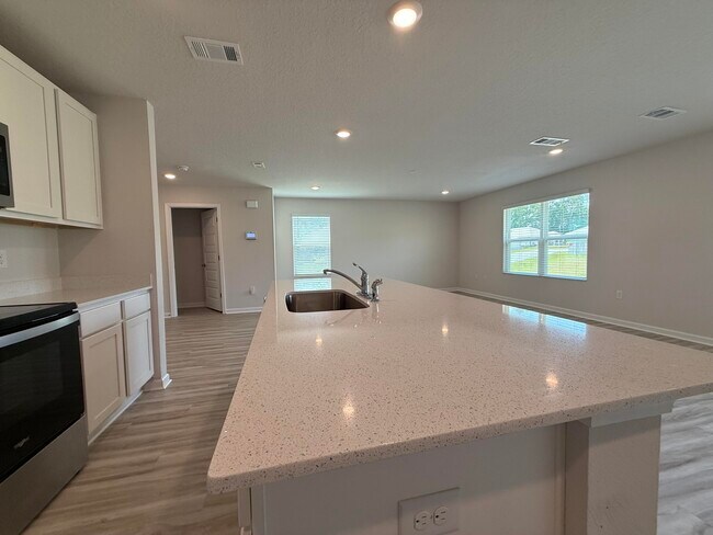 Building Photo - 2800 Tallgrass Ct
