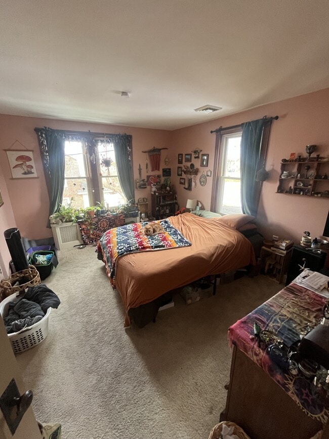 Building Photo - 4276 Division Hwy