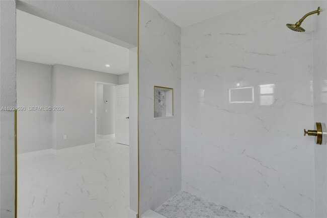 Building Photo - 5314 SW 140th Pl