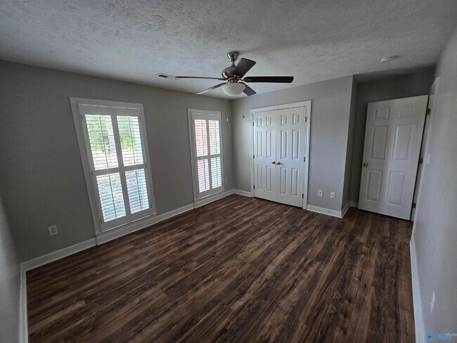 Building Photo - 100 Tanglefoot Dr