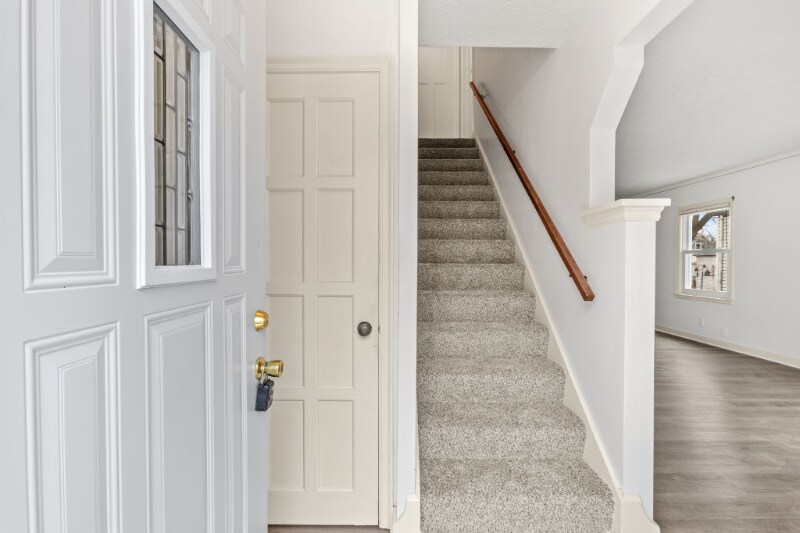 Building Photo - 1936 N Park Ave