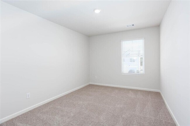 Building Photo - 77 Grv Spgs Ct