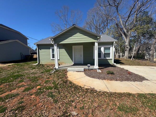 Building Photo - 3/1.5 update home in Shelby, NC