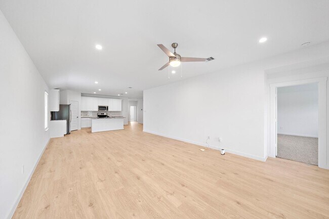 Building Photo - 8027 Veneto Grn Dr