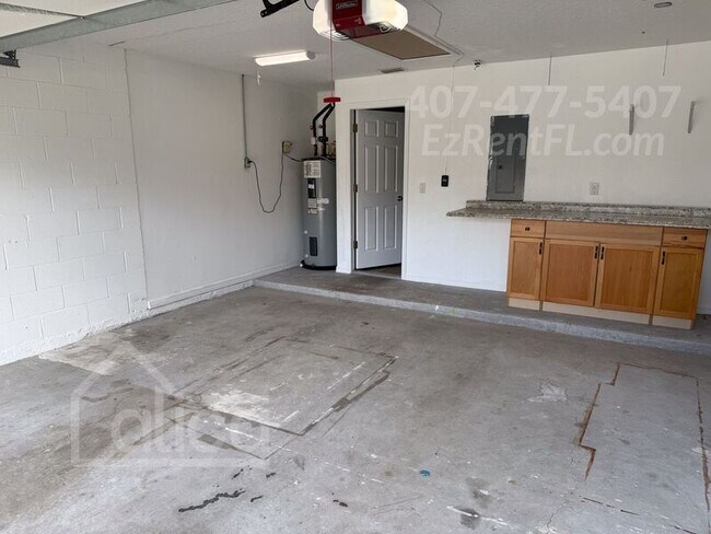 Building Photo - 1143 Madura Dr