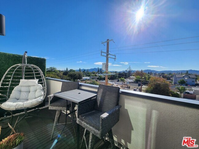 Building Photo - 11314 W Raitt Ln