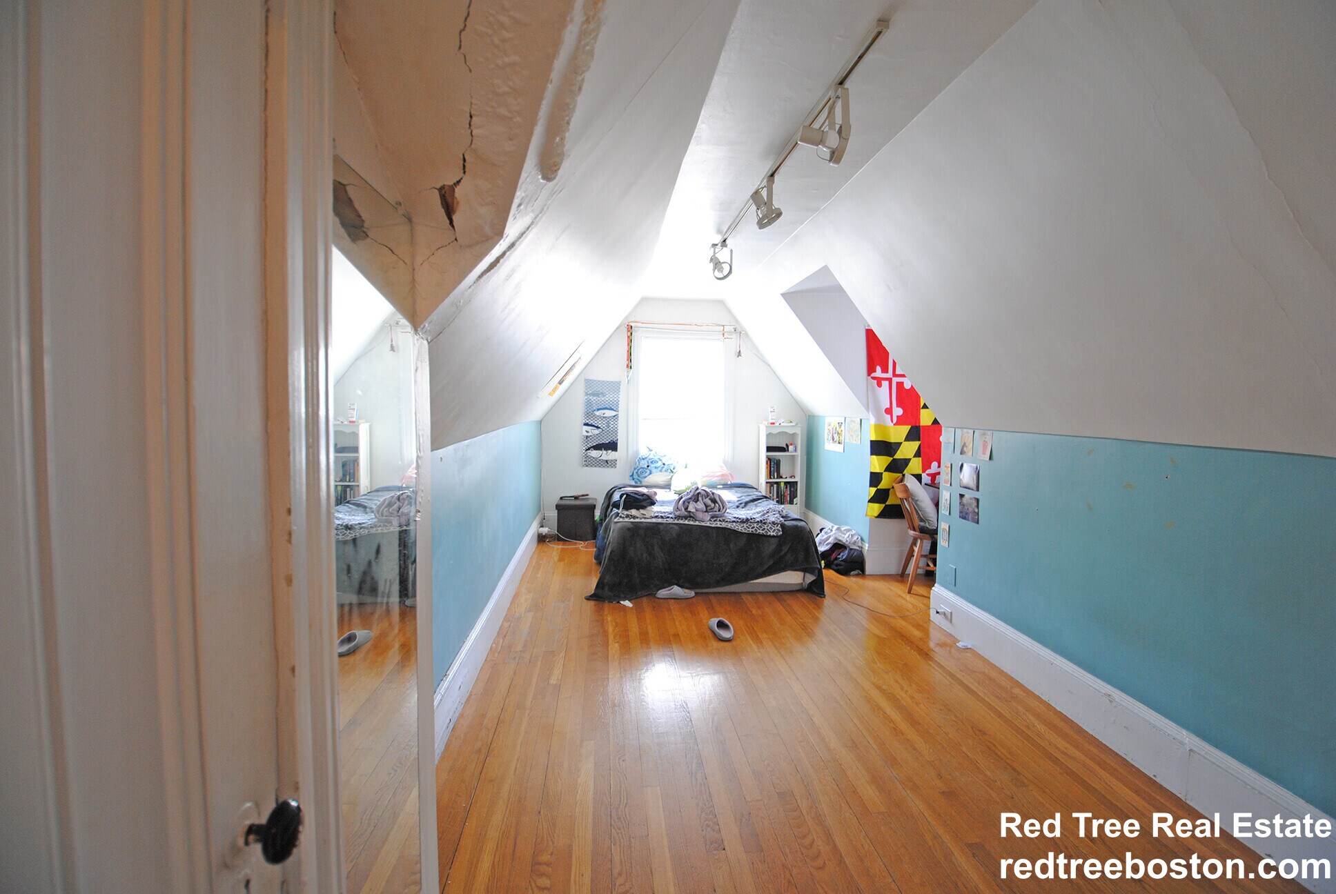 Building Photo - 1678 Beacon St