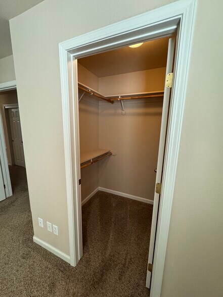 Building Photo - 2301 N Vickie Ct