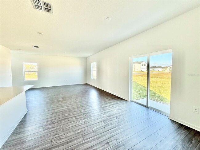 Building Photo - 3783 NE 30th Ter