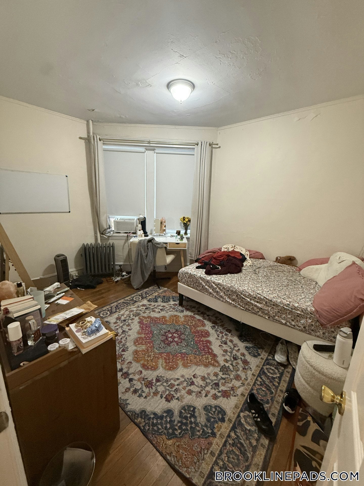 Building Photo - 322 St Paul St