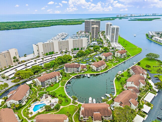 Building Photo - 1141 Marine Way E