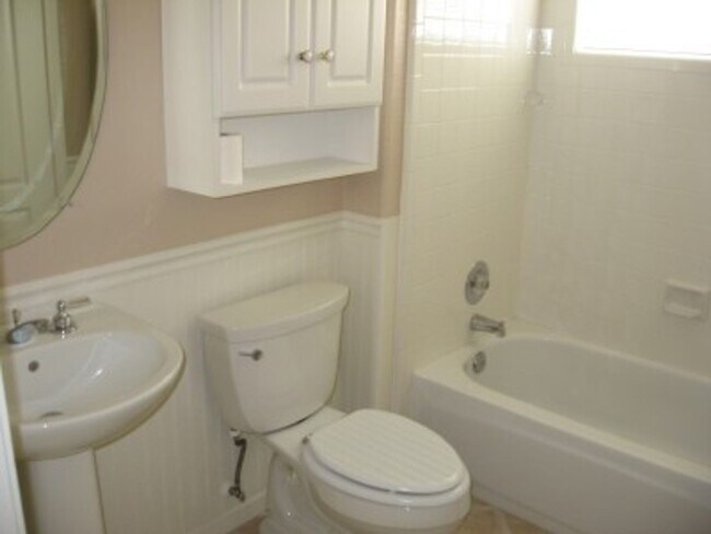 Building Photo - Spacious Newly Renovated 5 Bedroom Home in Tracy – $3,200/Month Available Soon!