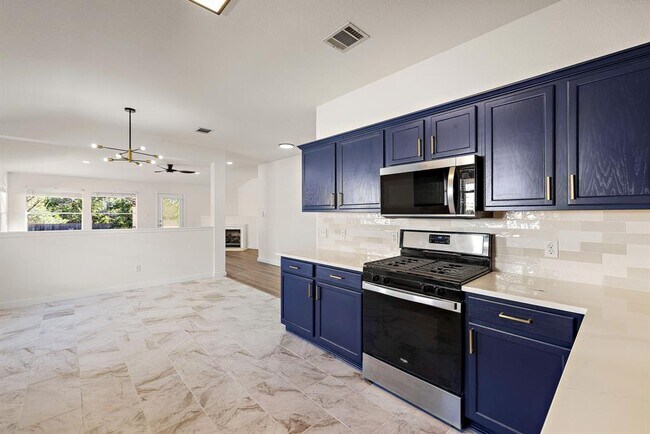 Building Photo - 3219 Arroyo Bluff Ln