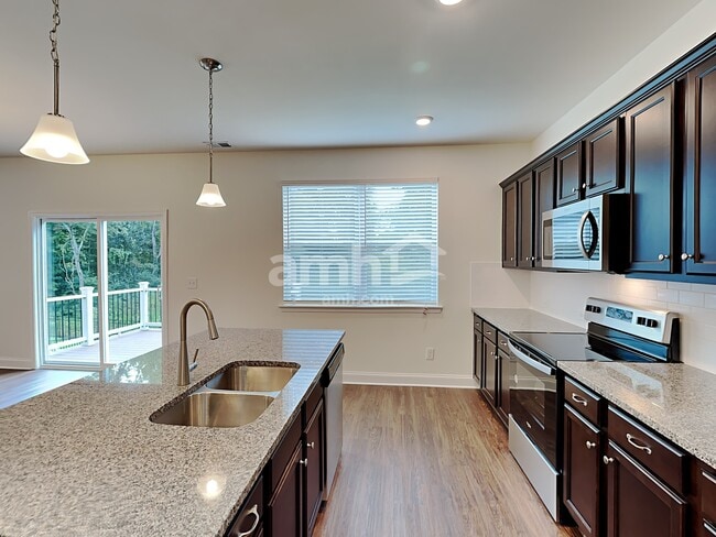 Building Photo - 6207 Bridlewood Ln