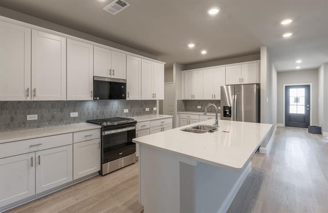 Building Photo - 909 Elijah Ln