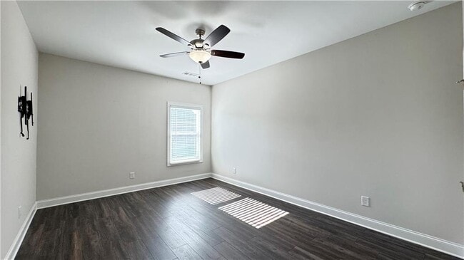 Building Photo - 750 Fieldcrest Park Ln