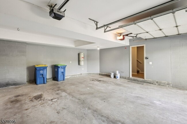 Building Photo - 91 Mountain Blvd