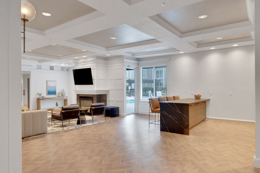 Building Photo - AVIA Apartments On Alpha