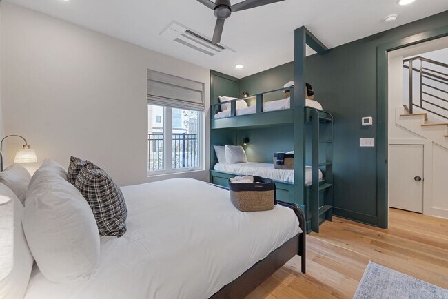 Building Photo - 1117 3rd Ave S