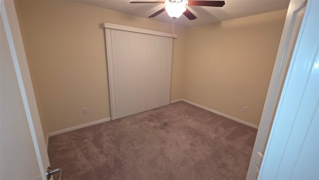 Building Photo - 8415 Hearth Dr
