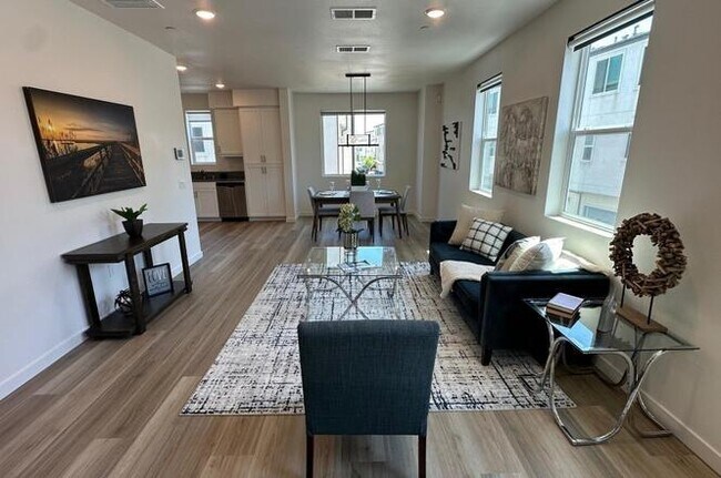 Building Photo - 5402 Sand Arch Ln