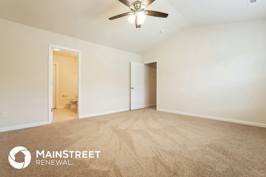 Building Photo - 3229 Dizzy Dean Dr