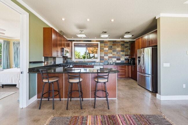 Building Photo - Peaceful Hilltop Retreat with Views | Unfurnished 5BD Executive Home on Private Knoll