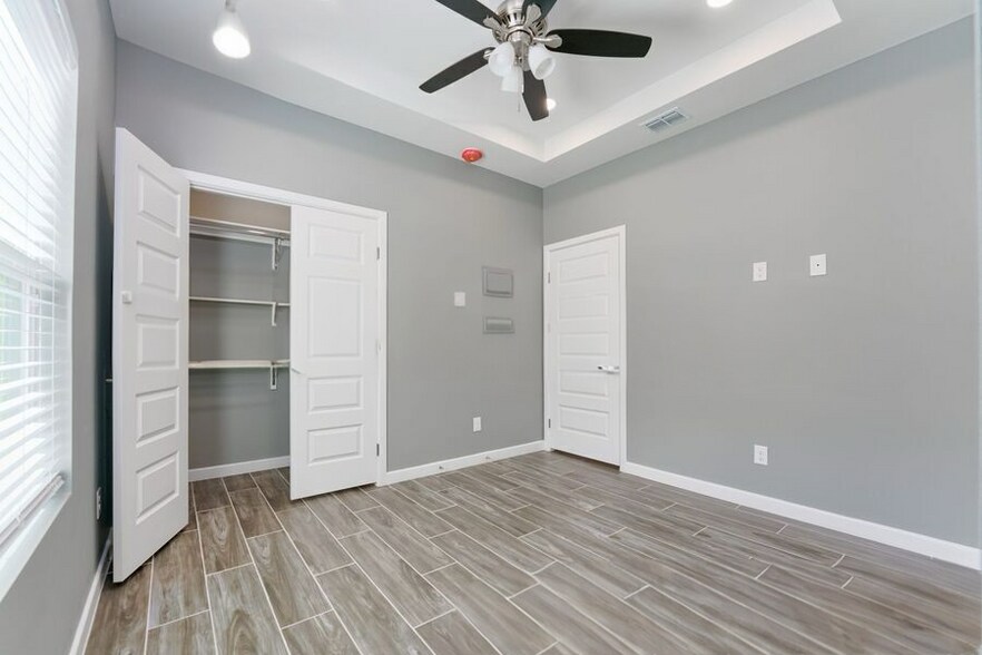 Building Photo - 200 Lauryn Dr